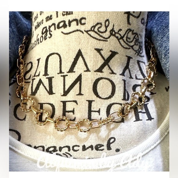 Alquimia Jewelry - Gold statement circle link chain short necklace